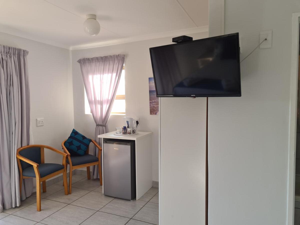 Ocean View Guest House Jeffreys Bay Bagian luar foto